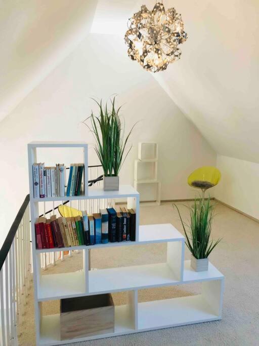 2 Zi Whg Auf 2 Etagen Dg, Aufzug, Balkon *